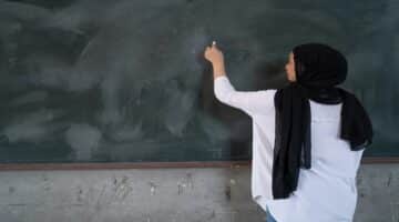 مطلوب معلمات للعمل بشركة حضانات في الكويت لجميع الجنسيات